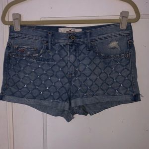 Patterned studded design jean shorts